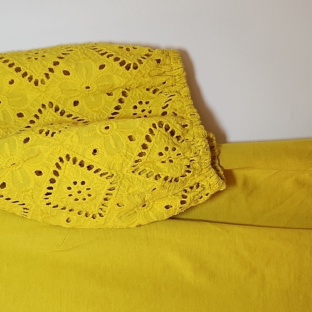 Boden Abigail Embroidered Eyelet  Puff Sleeves Buttery-soft  Blouse Sz 10 - Picture 11 of 16